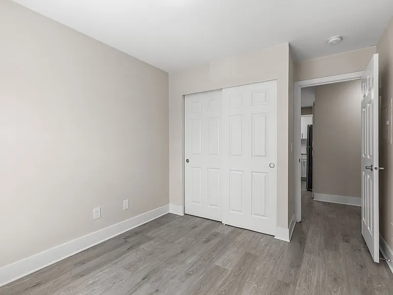 Bradley Park Apartments — Photo 74