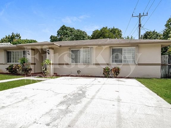 2nd image of 809 SW 8th Ave