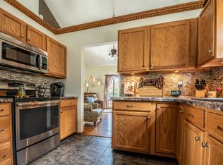 360 Galloway Ridge Dr, Galloway, OH 43119