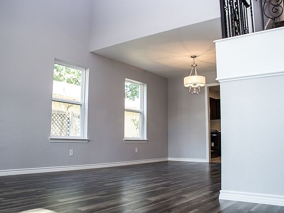 4th image of 3217 Brunchberry Ln