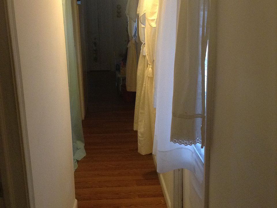 2nd image of 2528 Tilton Terrace #609