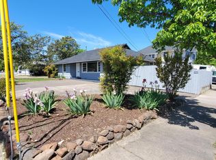 1204 W Main St, Medford, OR