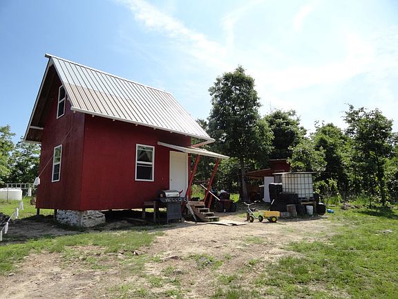3rd image of 1276 Private Lane 550