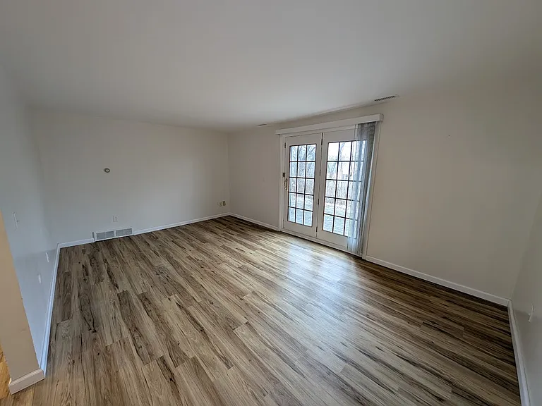 Mountain Ridge Townhouses — Photo 36
