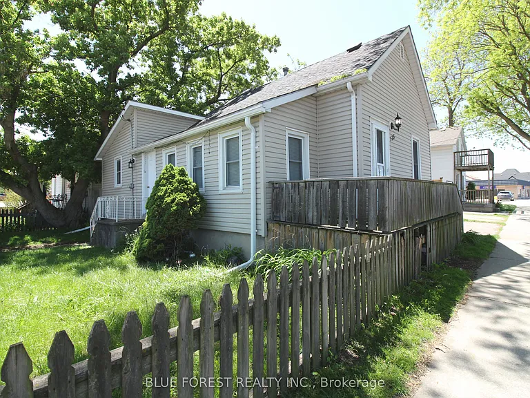 175 Davis St — Photo 4