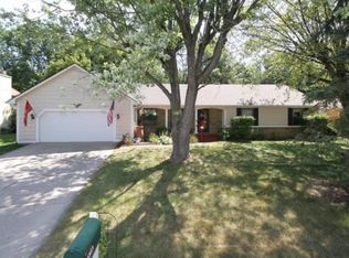 6813 Glacier Dr, Indianapolis, IN 46217