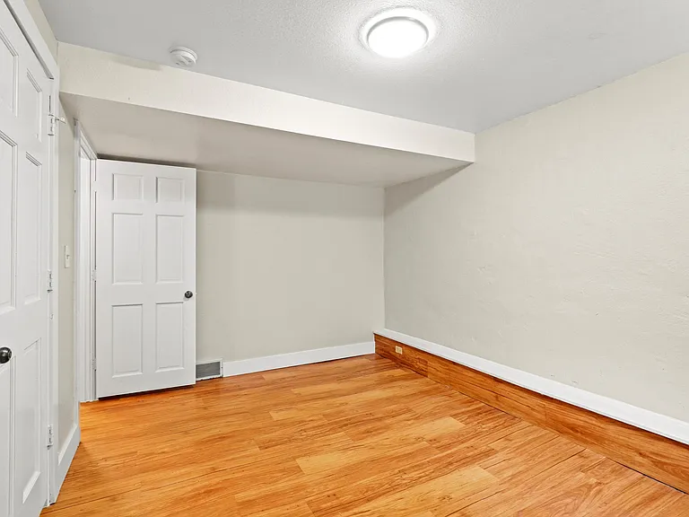 3004 Broadway St #1-3 — Photo 27