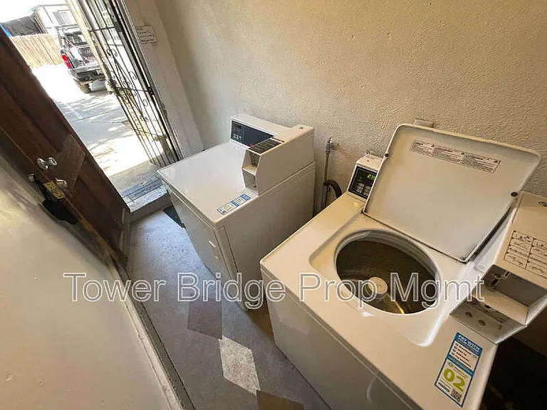 2701 San Fernando Way #2 — Photo 29