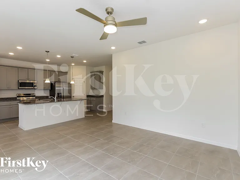 125 Windsor Reserve Dr — Photo 3
