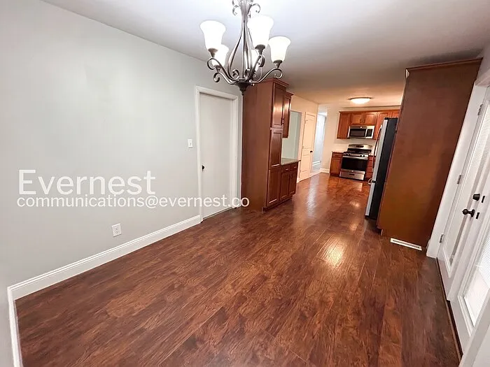 1667 Melody Ln — Photo 6