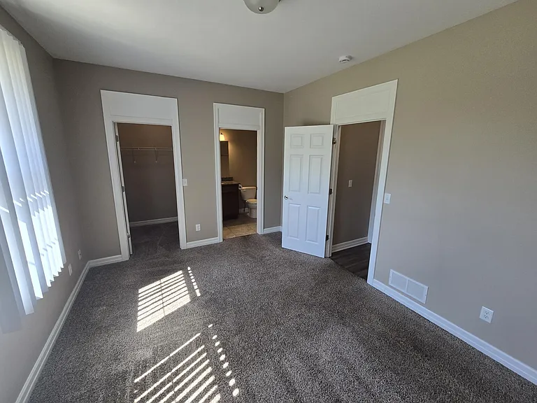 9145 Southdown Ln — Photo 13