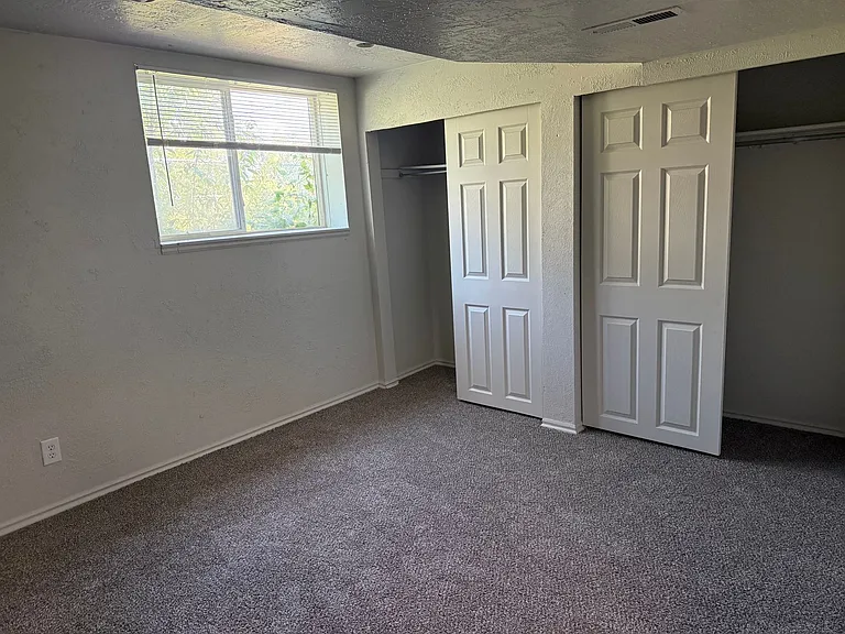 4334 S Monroe Blvd — Photo 2