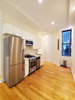 Rented by Nest Seekers International | media 9