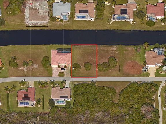 2nd image of 117 Medalist Rd