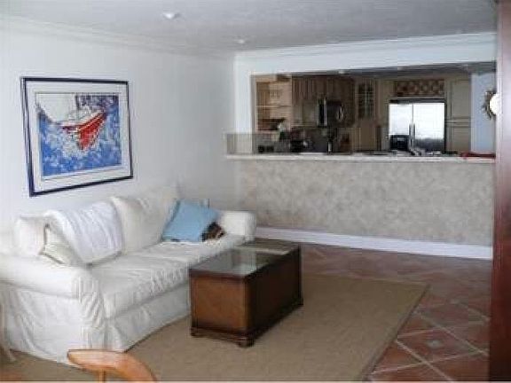 3rd image of 6039 Collins Ave APT 1719