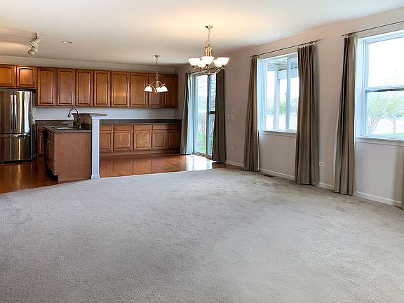 Living/Dining to Kitchen