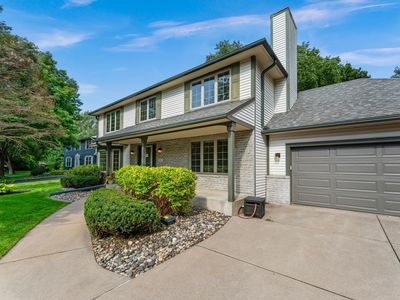 1042 Autumn Bay, Woodbury, MN, 55125