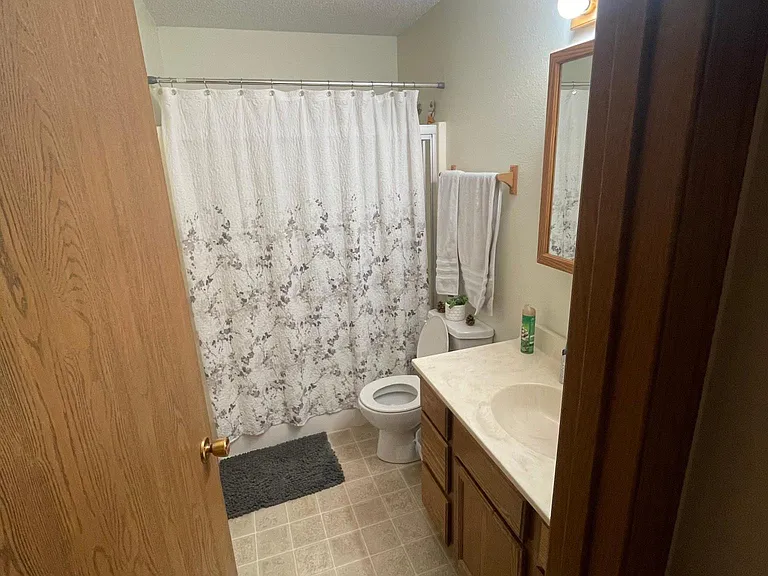 418 Roosevelt St #2 — Photo 6