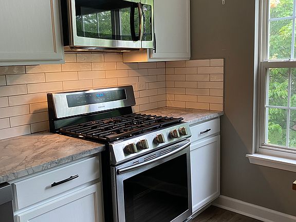 4th image of 1680 Columbia Cir Unit 3
