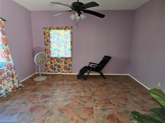 4th image of 7908 Tree Hill Rd