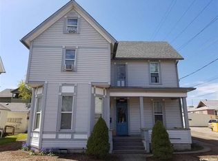 324 Calapooia St SW APT 1, Albany, OR 97321