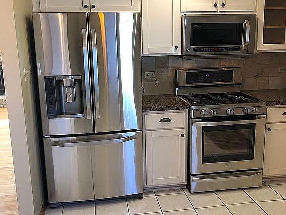 4th image of 7907 Richardson Ln