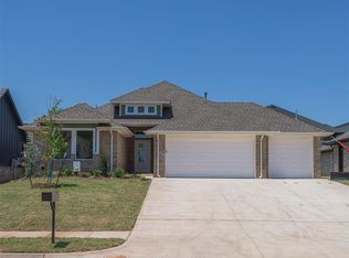 2125 Santa Monica St, Edmond, OK 73034