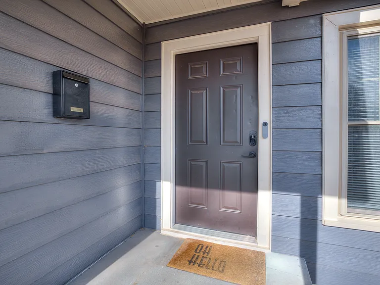 1111 W Comanche St — Photo 10