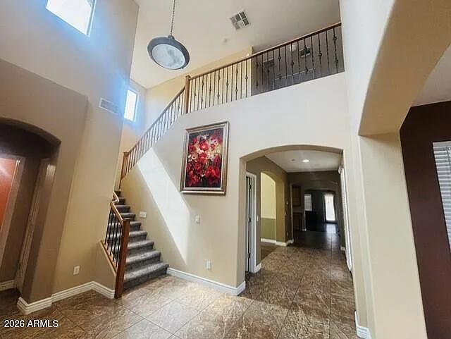 5 bed, 3.5 bath, 4105 sqft, $3,500 — Photo 2