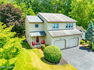 22 Pine Ridge Rd, Saratoga Springs, NY 12866