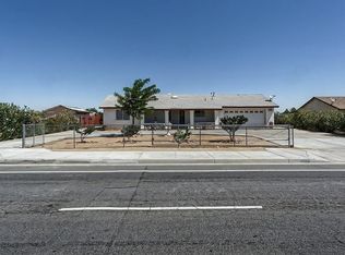 14204 La Mesa Rd, Victorville, CA 92392