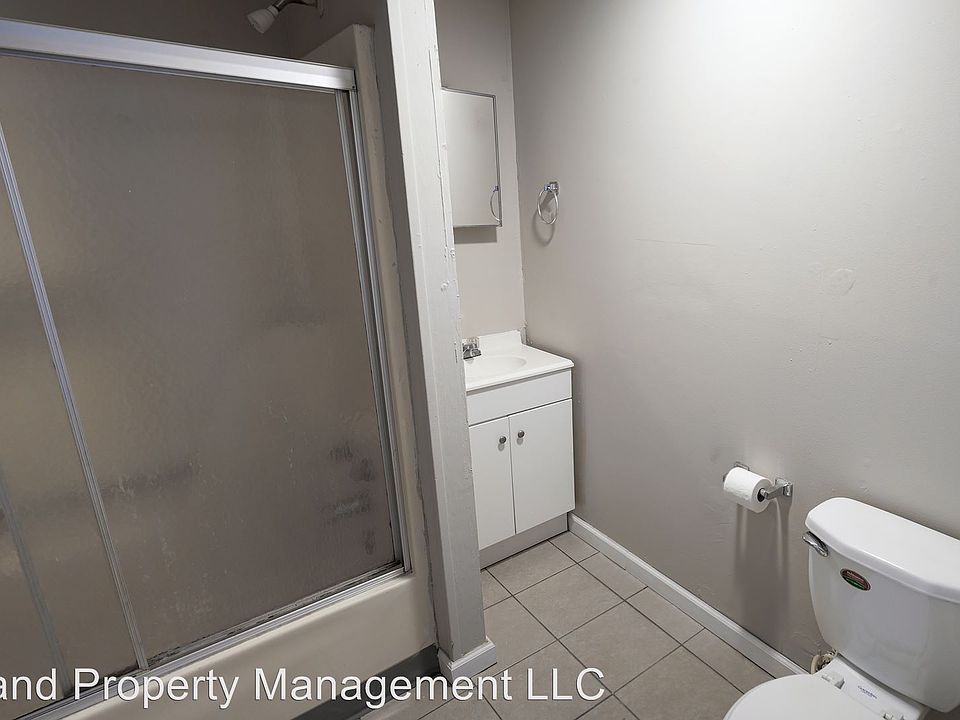 2nd image of 254 Courtyard Cir