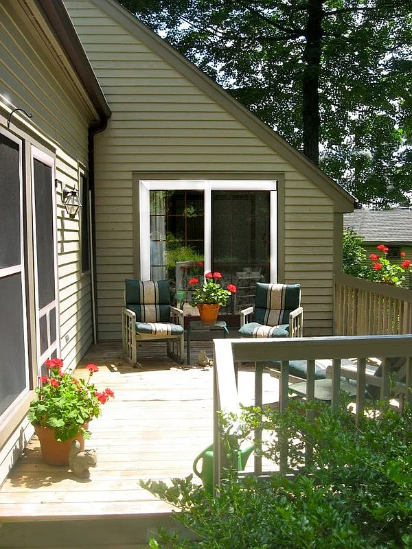 2 bed, 1.0 bath, 968 sqft, $1,695 — Photo 3