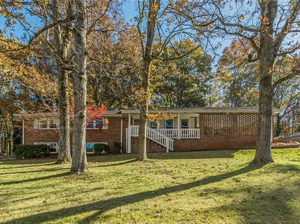 4153 Wells Cir, Douglasville, GA 30135