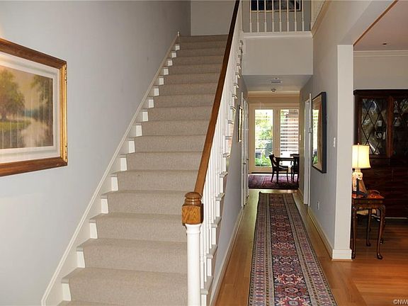 3rd image of 8 Tealwood St