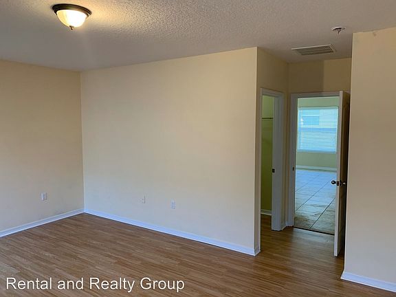 4th image of 1012 Mandarin Way