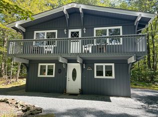 805 Forest Pl, Lords Valley, PA 18428