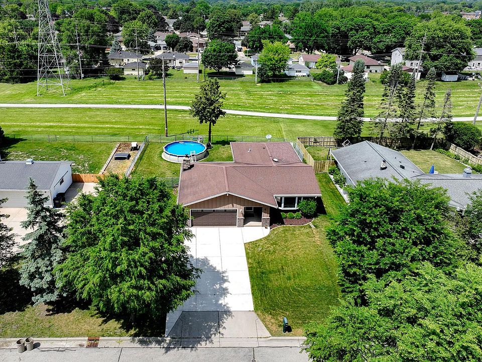 1st image of 7880 W Plainfield AVENUE