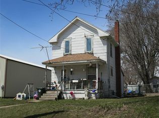 224 Black Hawk Rd, Waterloo, IA 50701