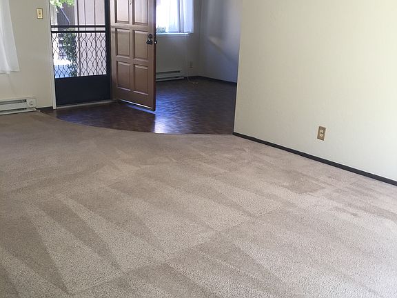 2nd image of 177 Poplar Ave APT 1