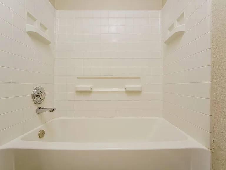 306 Olivia Ln — Photo 14