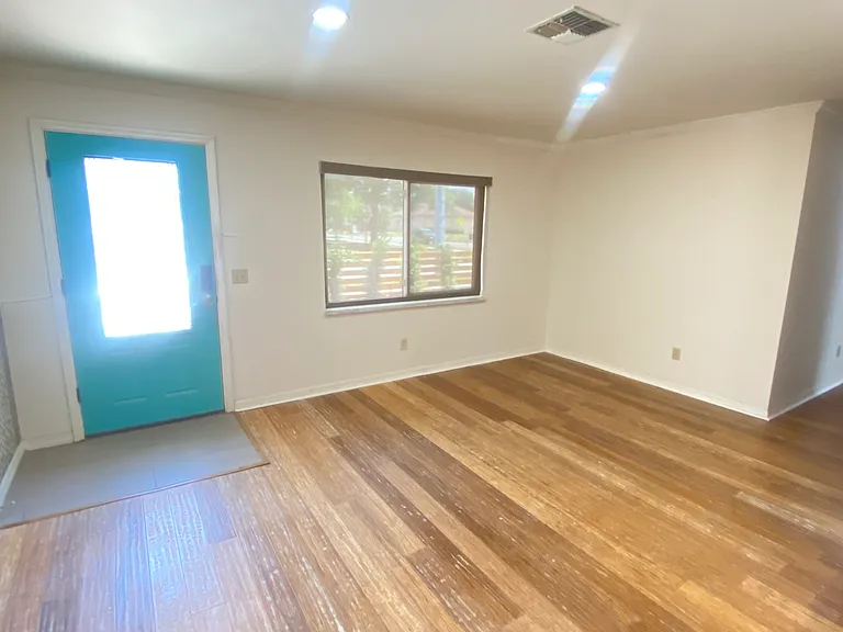 2501 18th Ave S #2501 — Photo 7