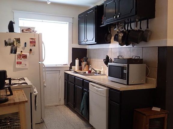5th image of 4920-22 Columbia Ave #1