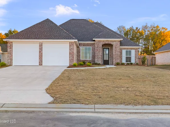 123 Lewis Farms Dr, Madison, MS 39110