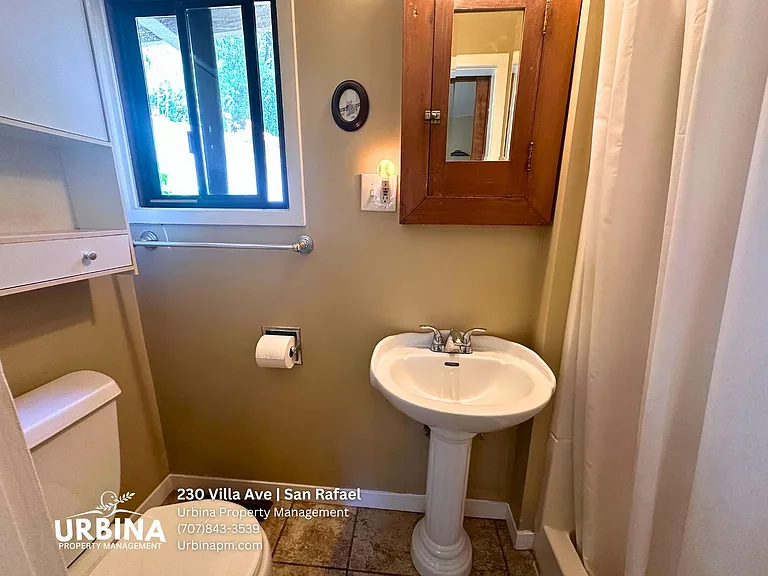 230 Villa Ave — Photo 9