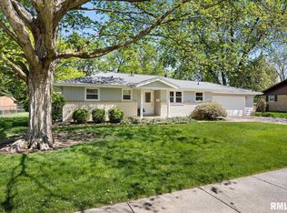 319 E Greenwood St, Morton, IL