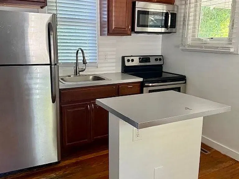 2 bed, $2,575 — Photo 3
