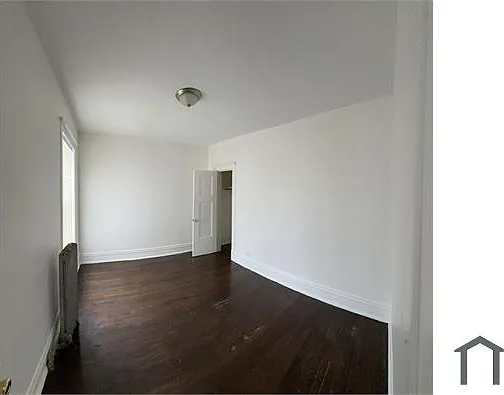6150 S Langley Ave — Photo 3