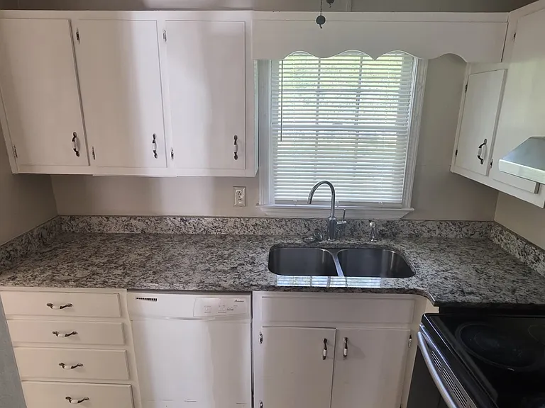 3024 Spruce Cir — Photo 14