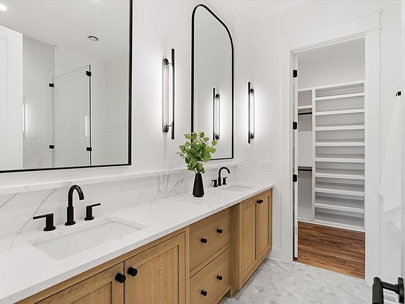 53rd image of 818 Brentview Dr